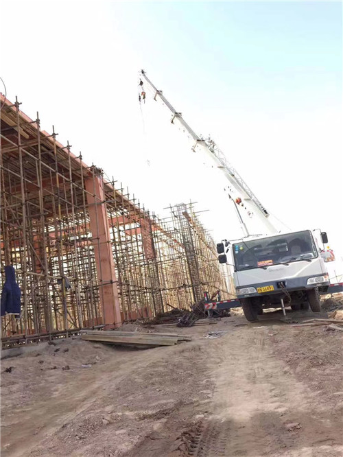 金安区25 吨、50 吨吊车怎么选？多大重量 / 半径适合对应车型？